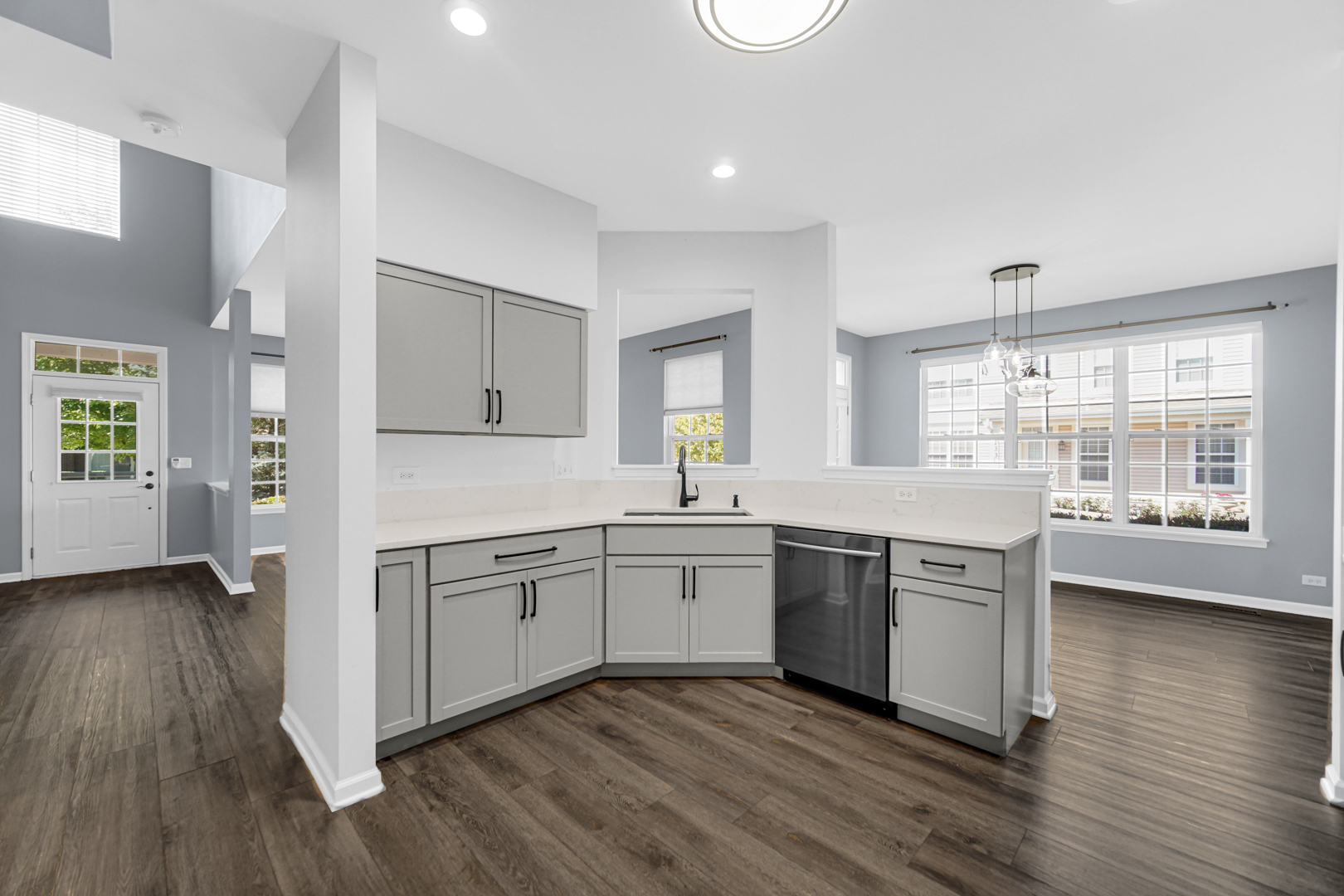 121 W Park Avenue #A, Sugar Grove, IL 60554