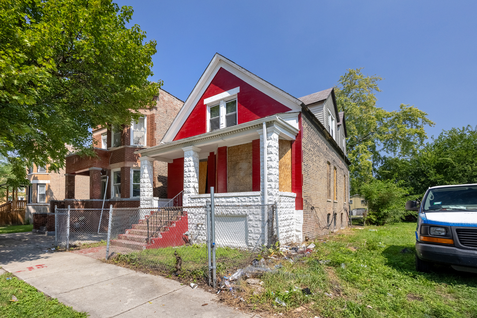 5811 S Bishop Street, Chicago, IL 60636