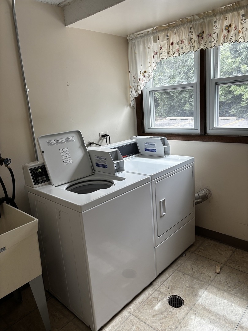 1003 S Euclid Avenue #3W, Elmhurst, IL 60126