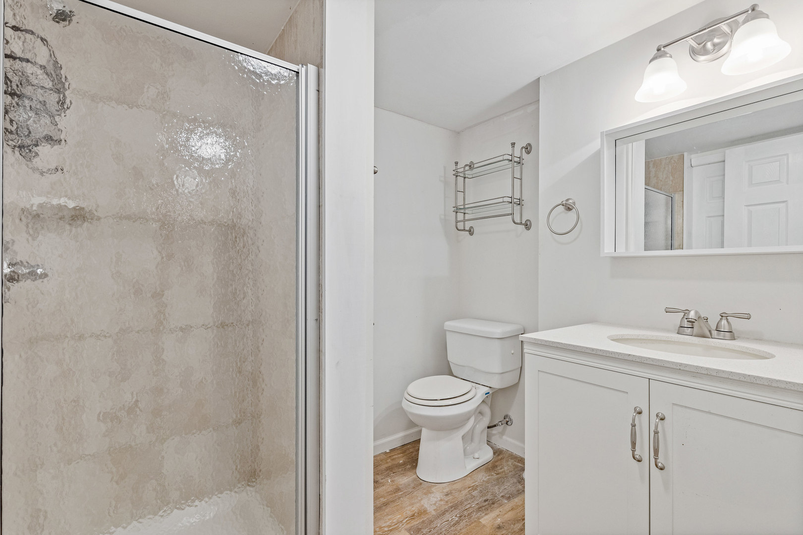 1265 S Wolf Road, Des Plaines, IL 60018
