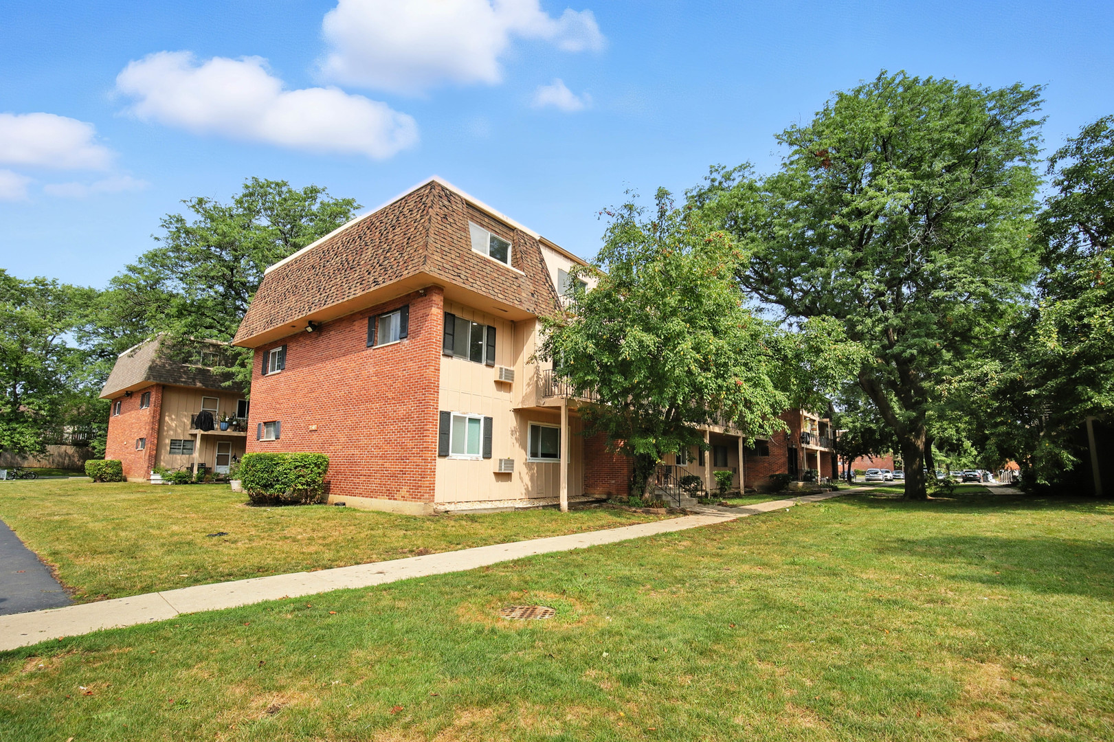 2502 ALGONQUIN Road #2, Rolling Meadows, IL 60008