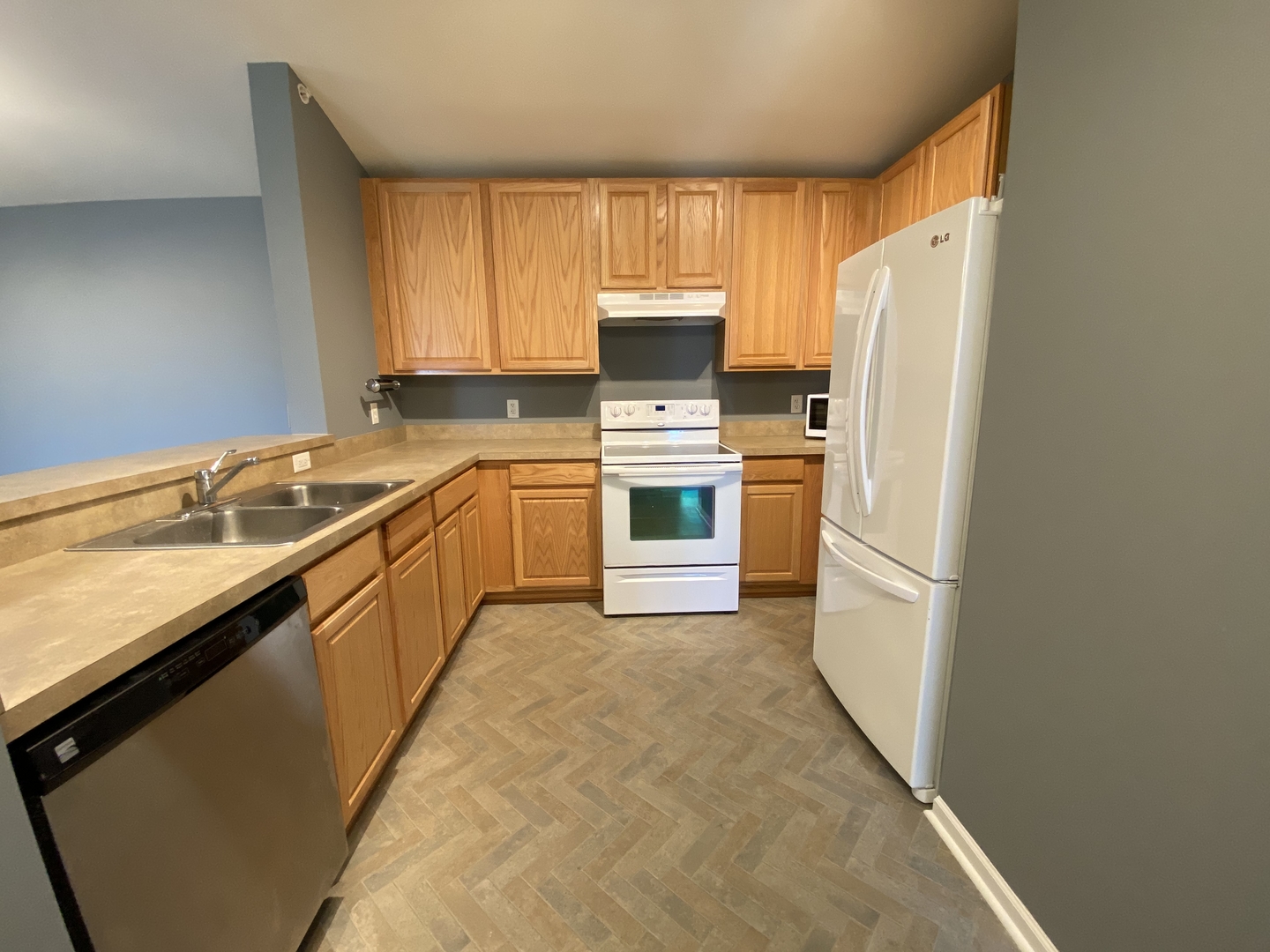122 Bertram Drive #K, Yorkville, IL 60560