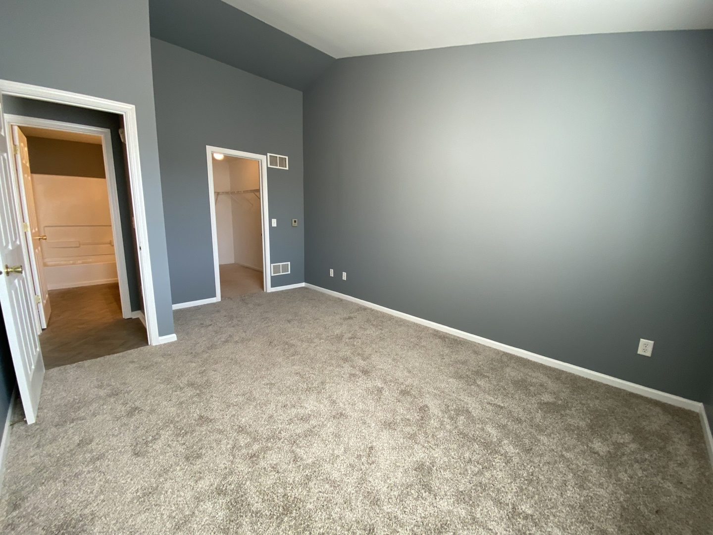 122 Bertram Drive #K, Yorkville, IL 60560
