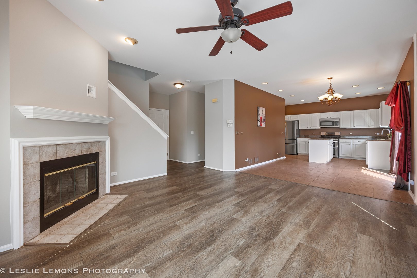 6 Flowerfield Court, Lake In The Hills, IL 60156