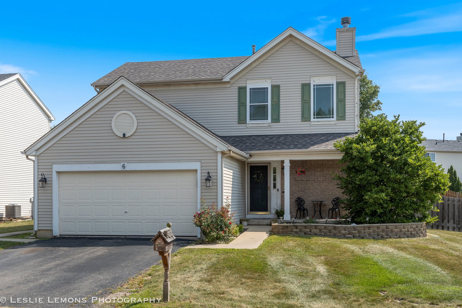 6 Flowerfield Court, Lake In The Hills, IL 60156