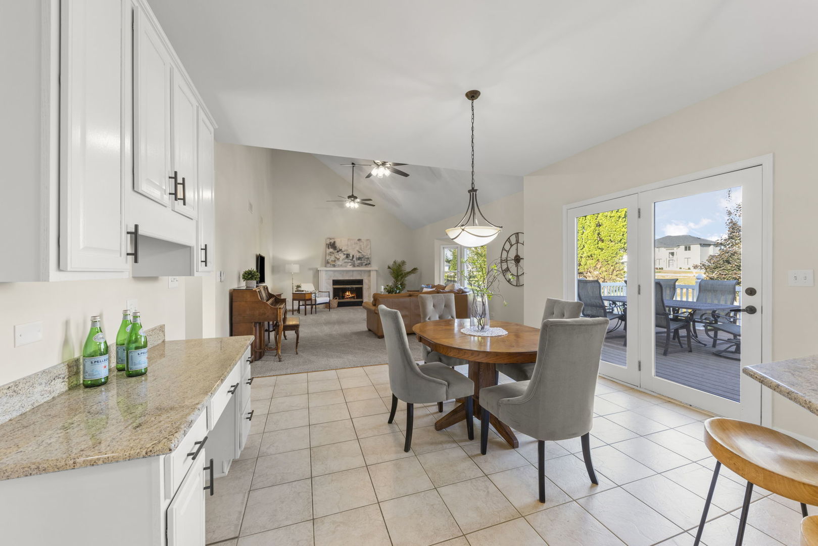 4112 SCHILLINGER Drive, Naperville, IL 60564