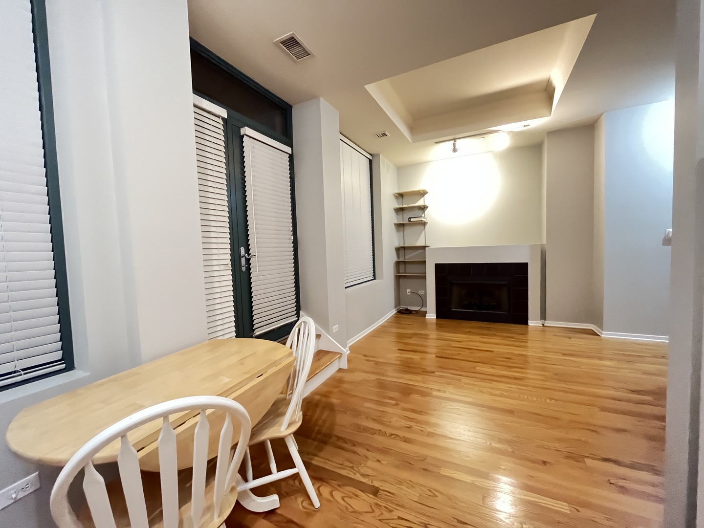 208 W Washington Street #702, Chicago, IL 60606