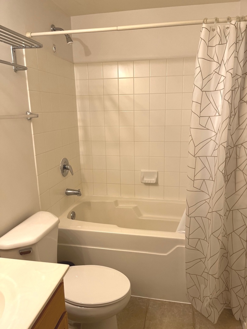 208 W Washington Street #702, Chicago, IL 60606