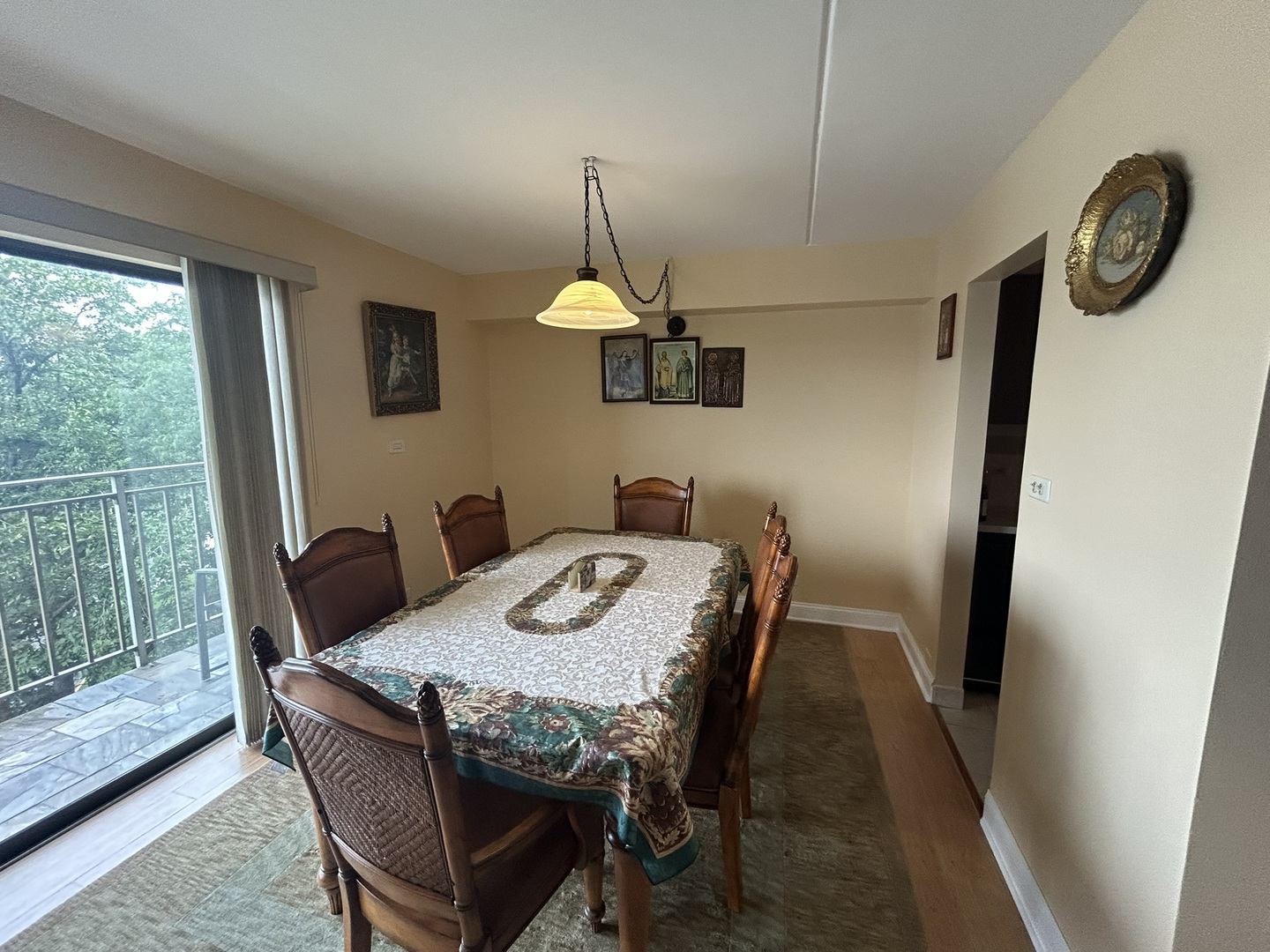 6340 Americana Drive #622, Willowbrook, IL 60527