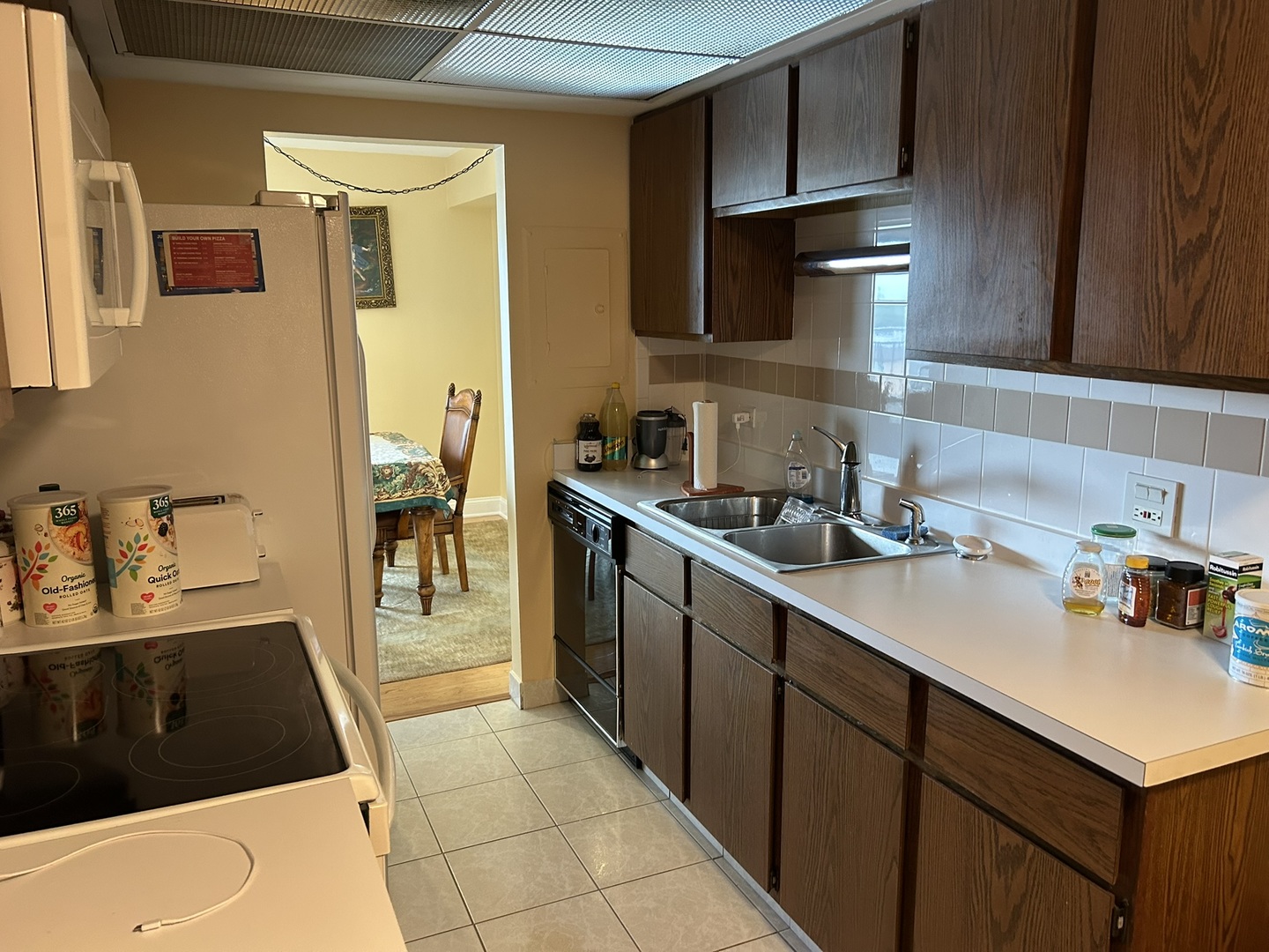 6340 Americana Drive #622, Willowbrook, IL 60527