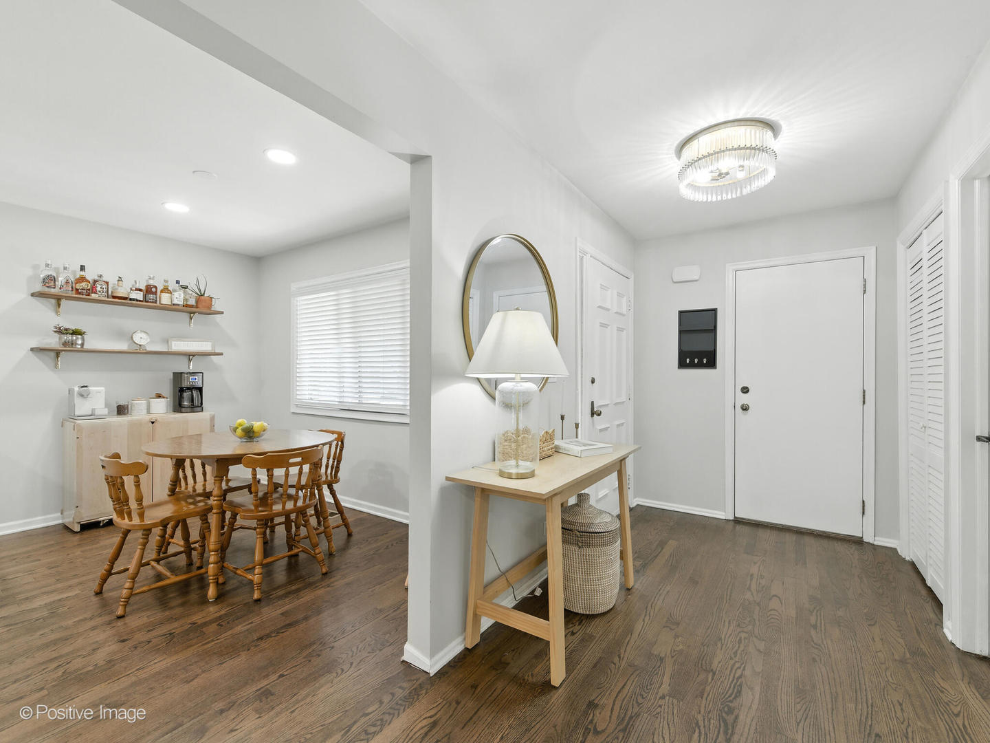 2S761 THERESA Court #761, Oak Brook, IL 60523