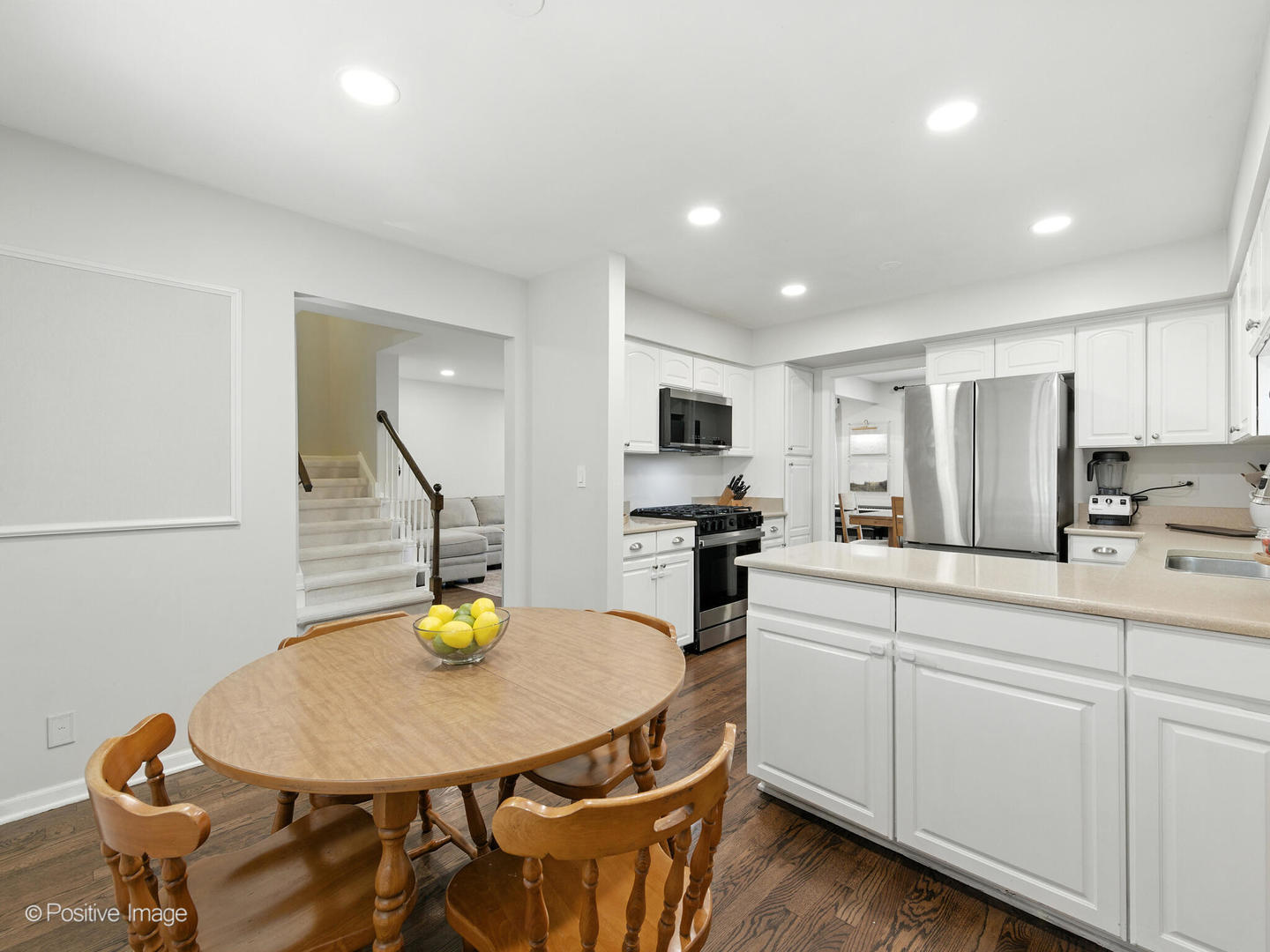 2S761 THERESA Court #761, Oak Brook, IL 60523