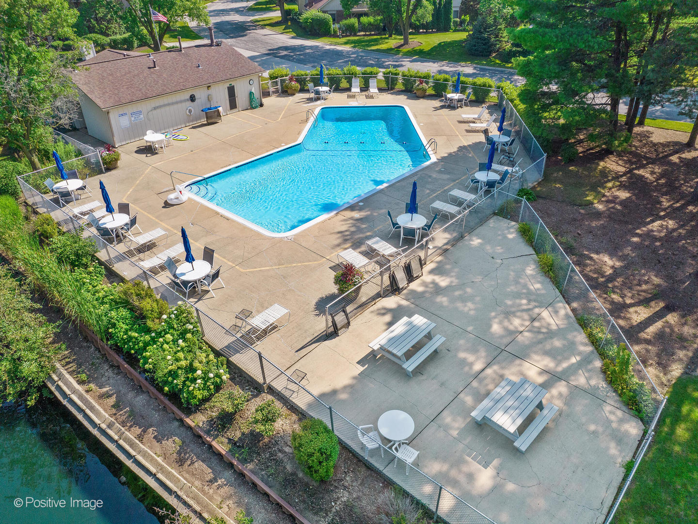 2S761 THERESA Court #761, Oak Brook, IL 60523