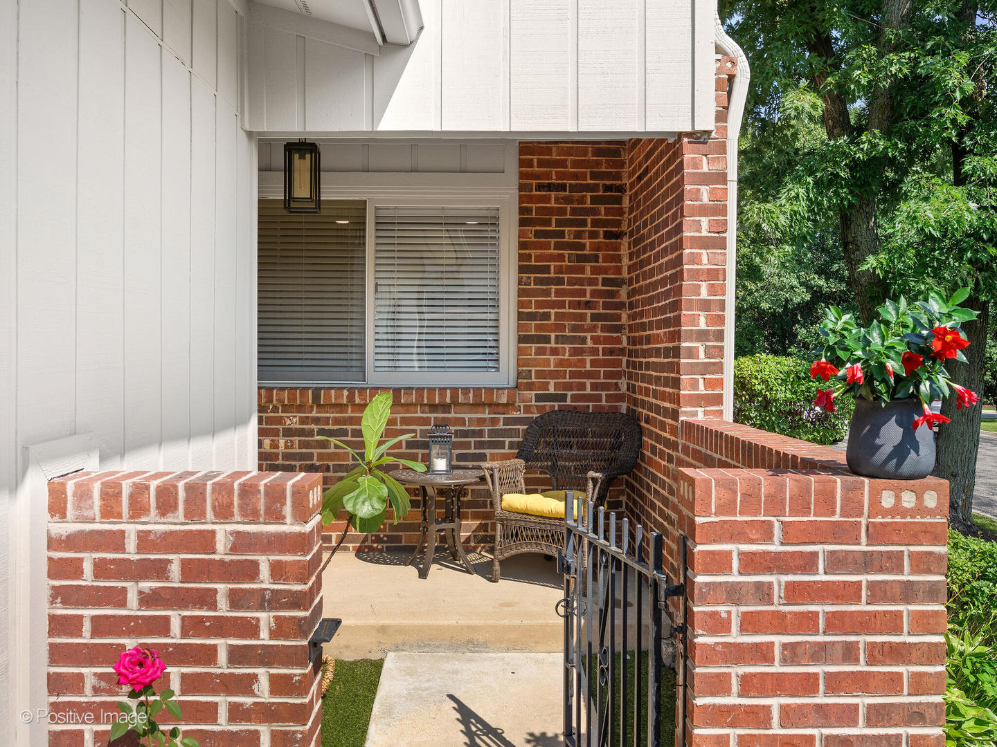 2S761 THERESA Court #761, Oak Brook, IL 60523