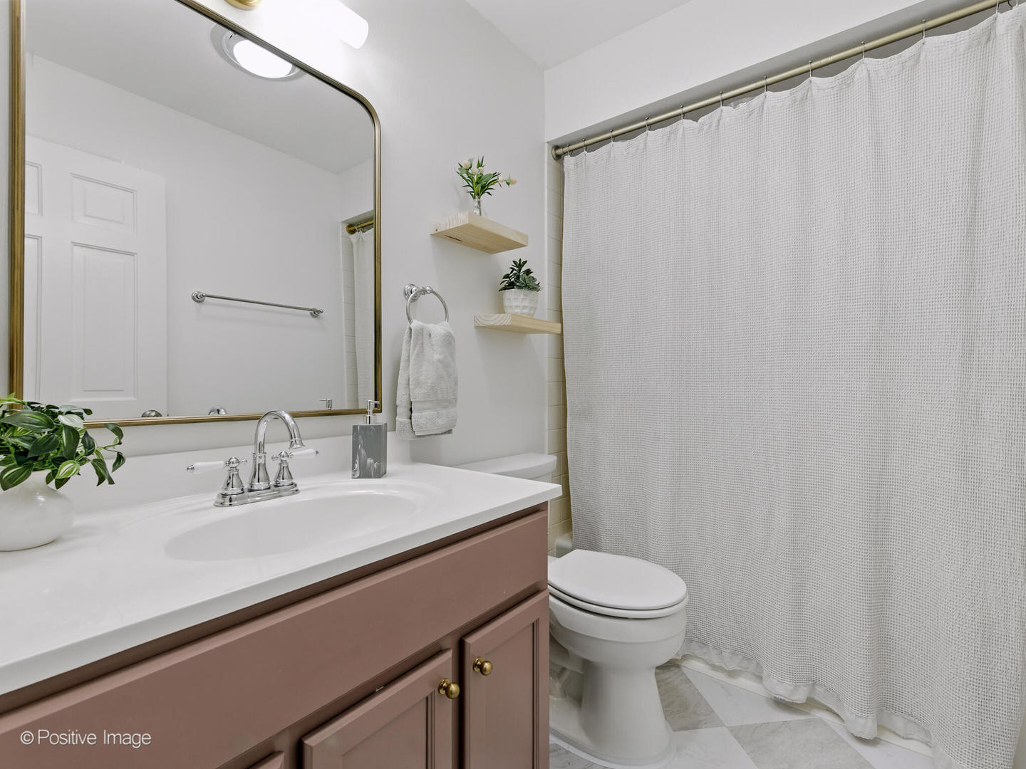 2S761 THERESA Court #761, Oak Brook, IL 60523