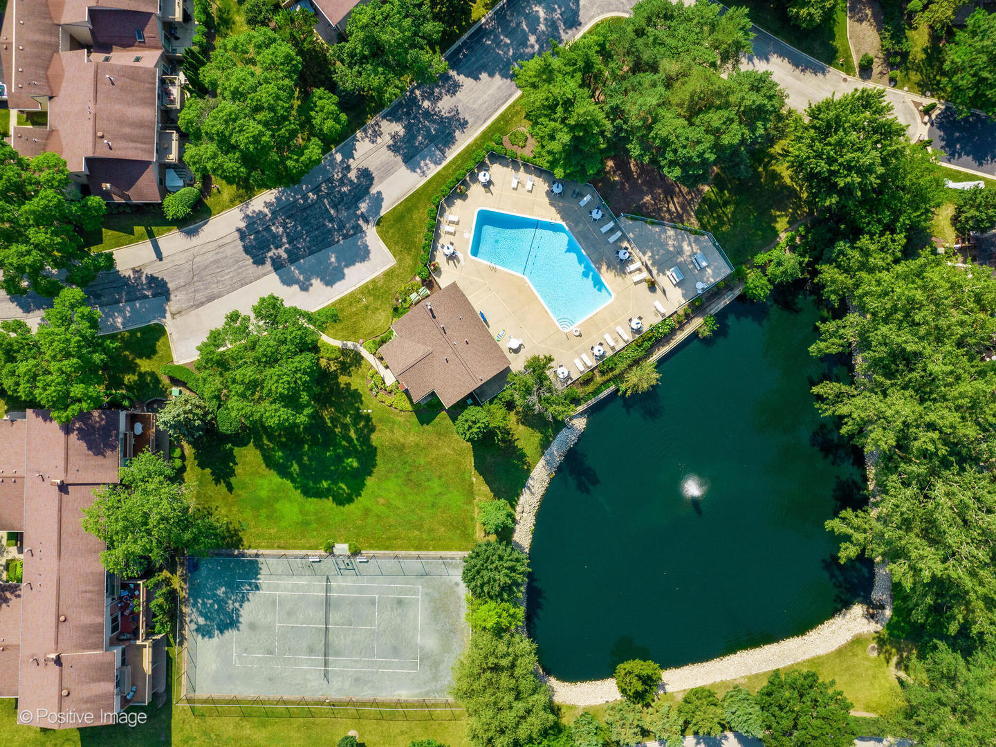2S761 THERESA Court #761, Oak Brook, IL 60523