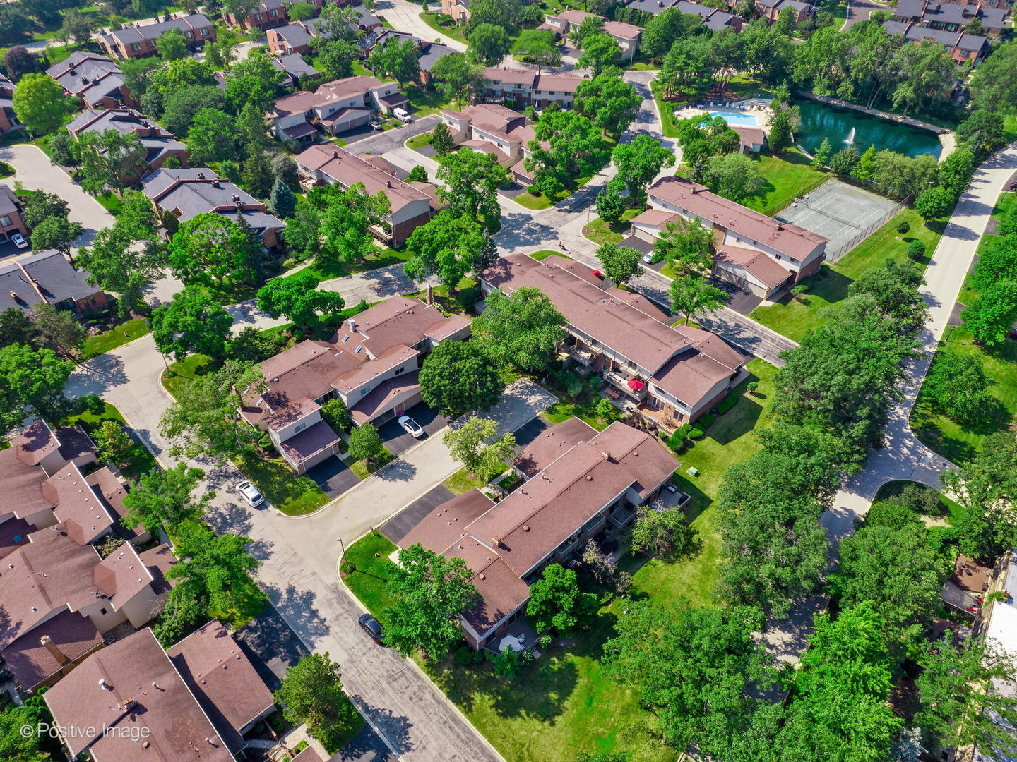 2S761 THERESA Court #761, Oak Brook, IL 60523