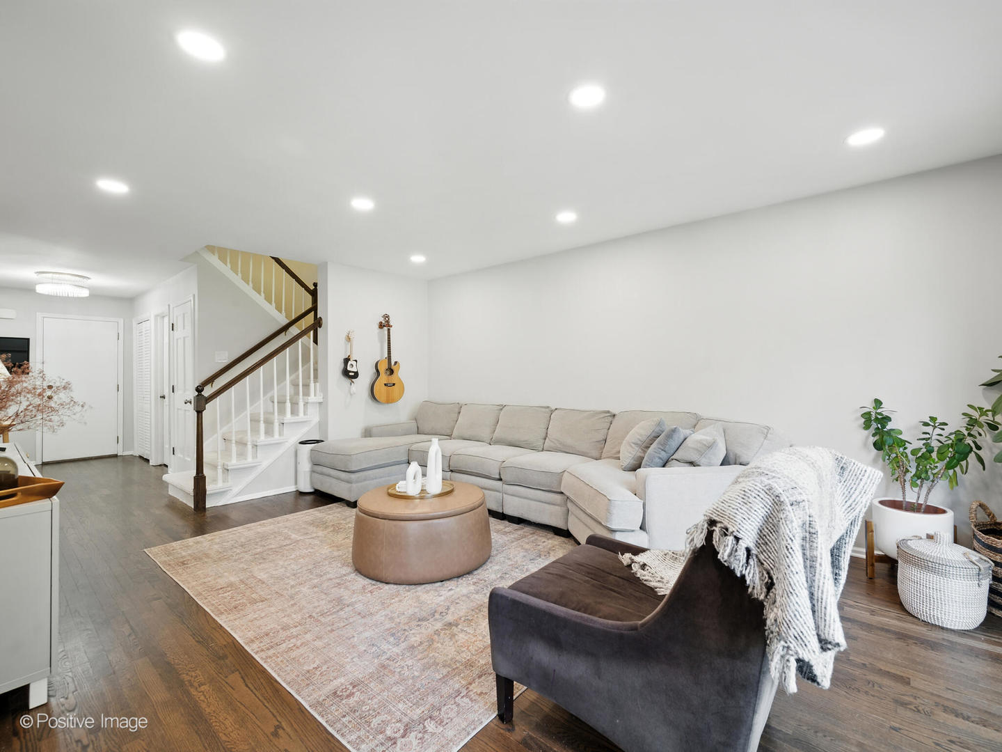 2S761 THERESA Court #761, Oak Brook, IL 60523
