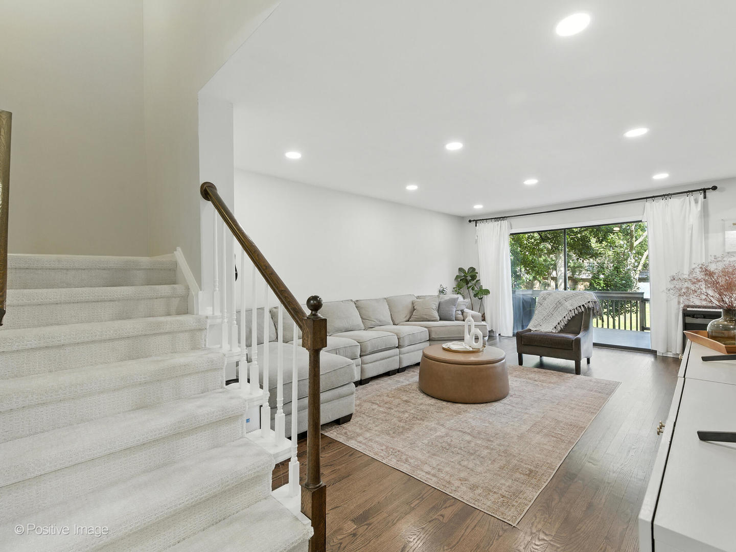 2S761 THERESA Court #761, Oak Brook, IL 60523