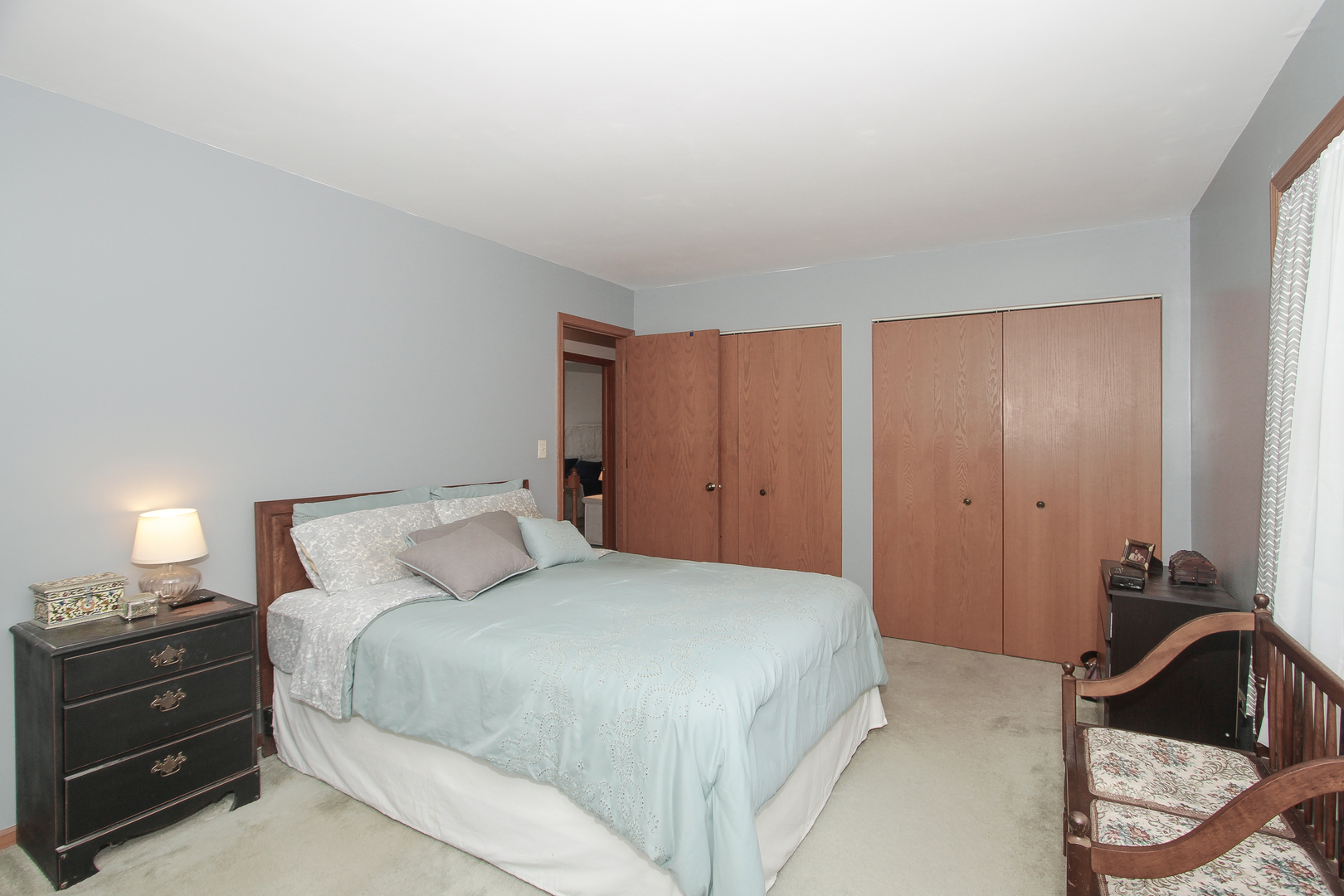 271 S WESTERN Avenue, Bartlett, IL 60103