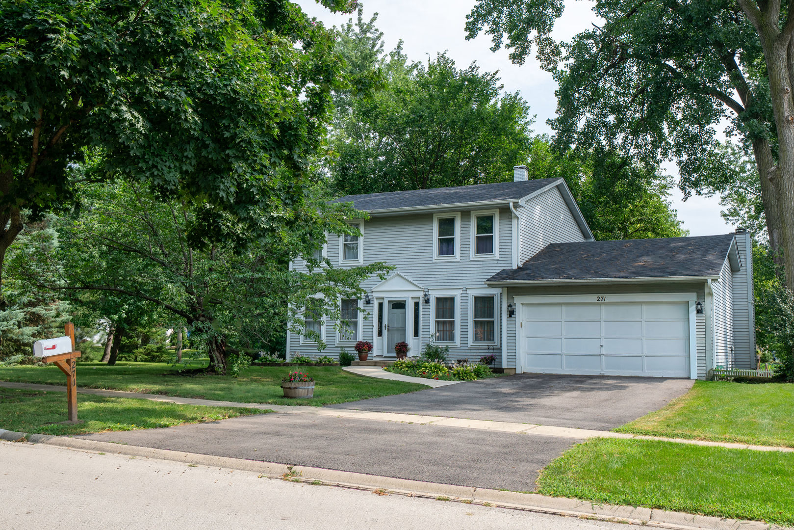 271 S WESTERN Avenue, Bartlett, IL 60103