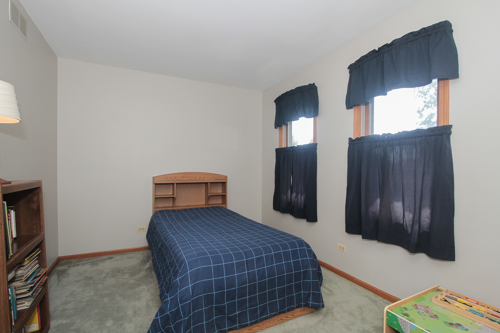 271 S WESTERN Avenue, Bartlett, IL 60103