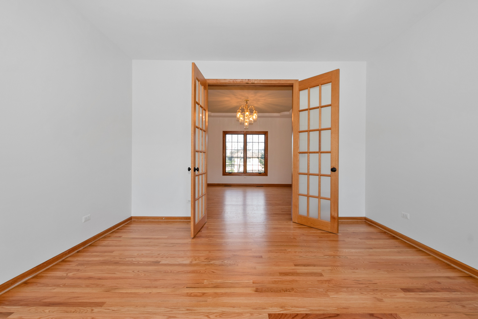 9000 Deerwood Court, Palos Hills, IL 60465