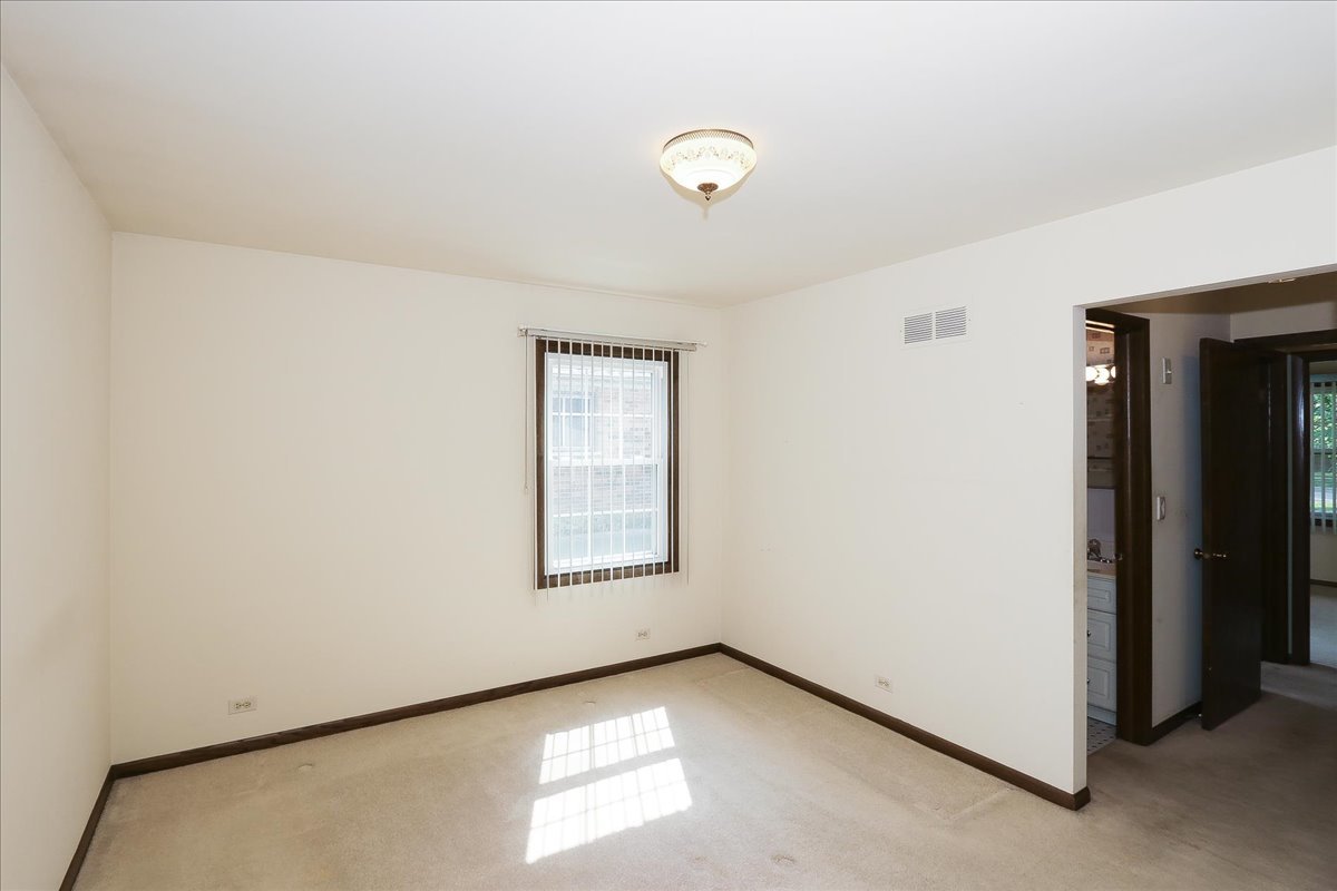 416 W NORTH Avenue, Bartlett, IL 60103