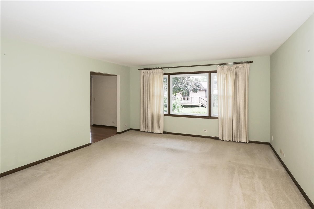 416 W NORTH Avenue, Bartlett, IL 60103