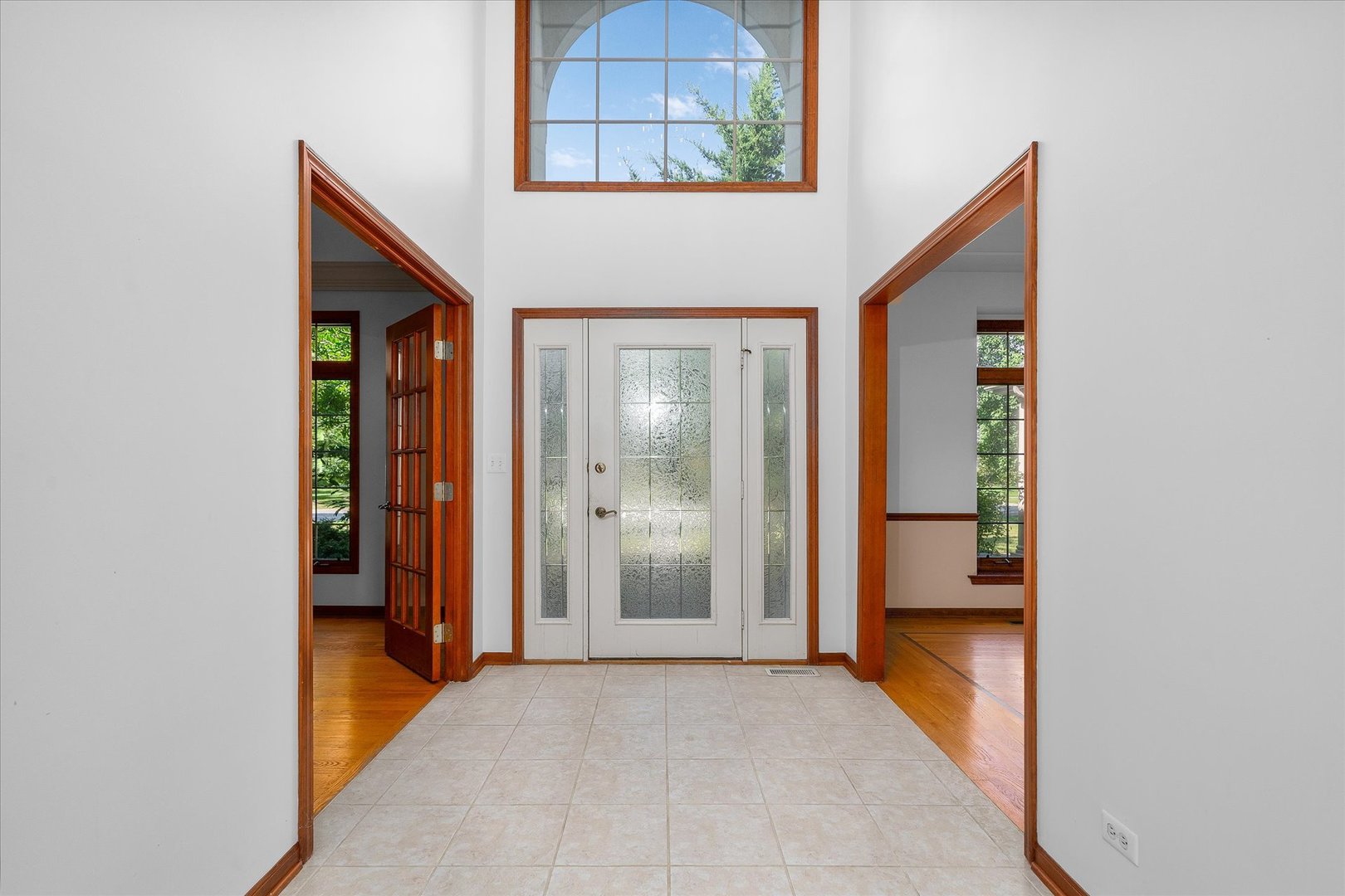 1804 Princess Circle, Naperville, IL 60564