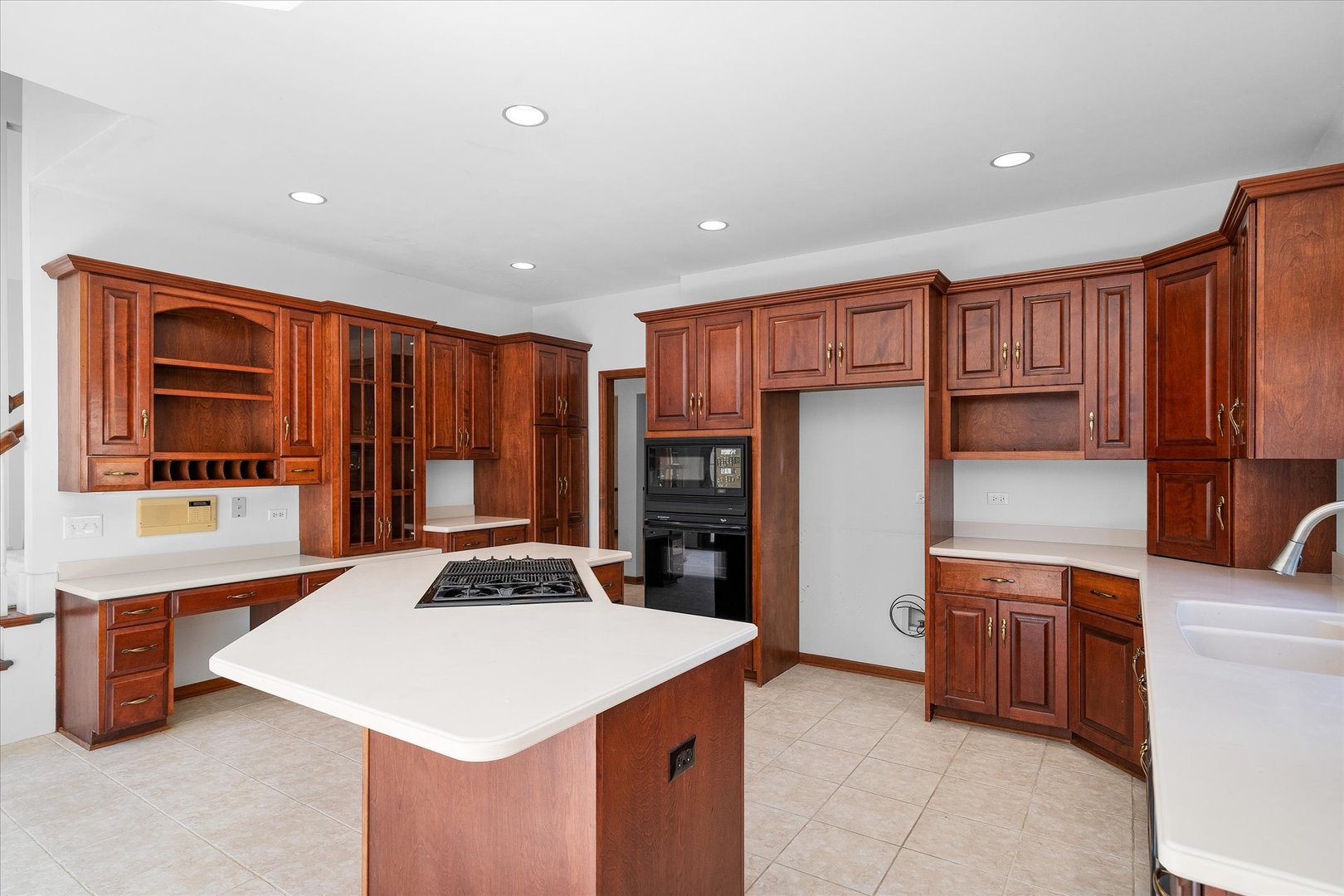 1804 Princess Circle, Naperville, IL 60564