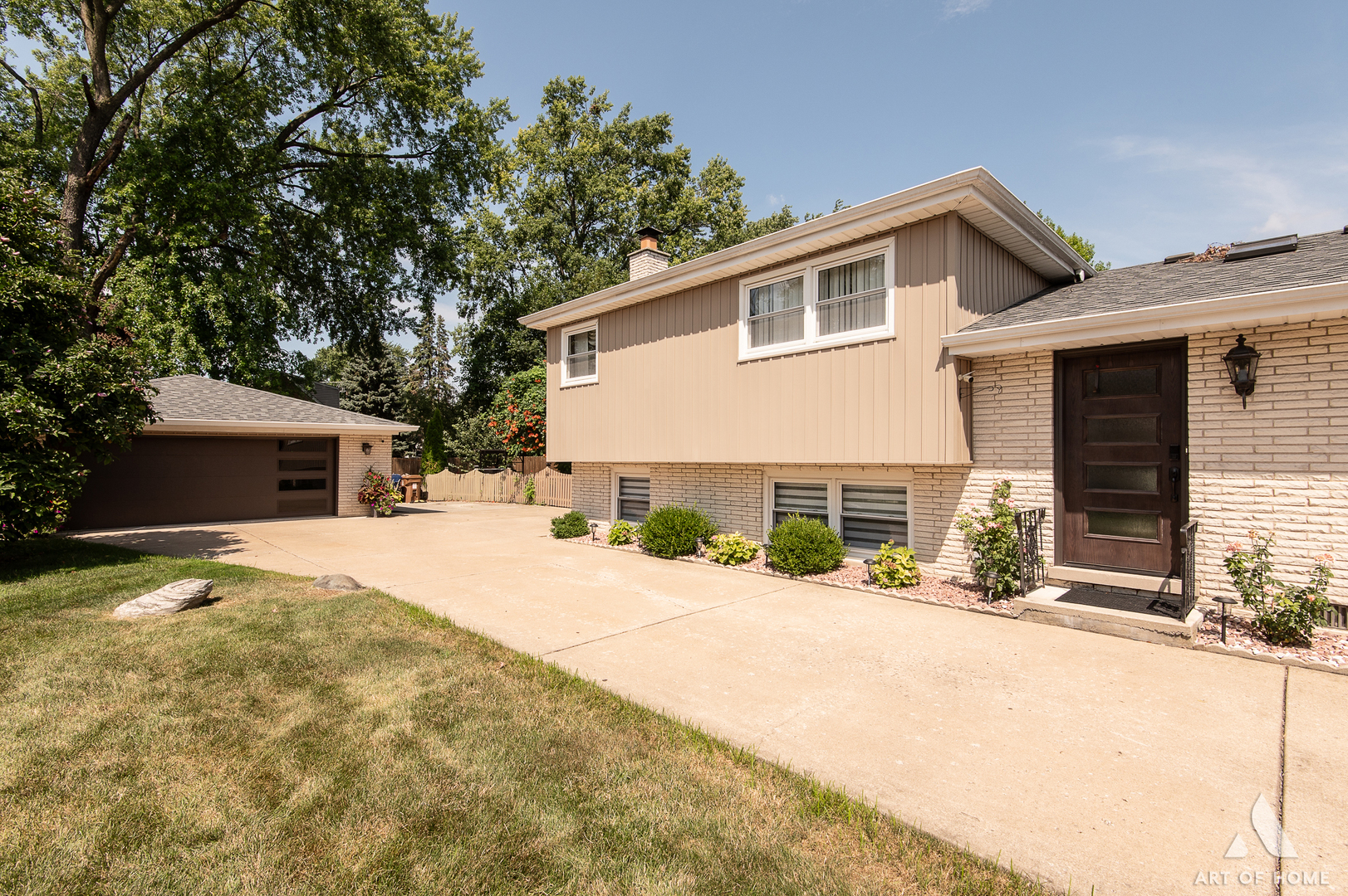 9108 Moody Avenue, Oak Lawn, IL 60453