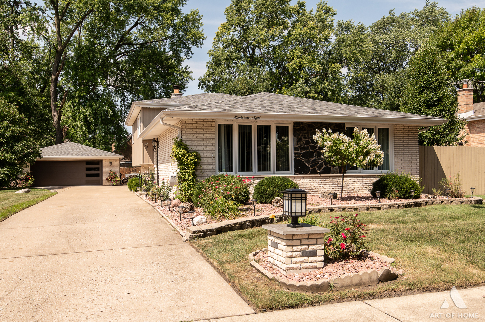 9108 Moody Avenue, Oak Lawn, IL 60453