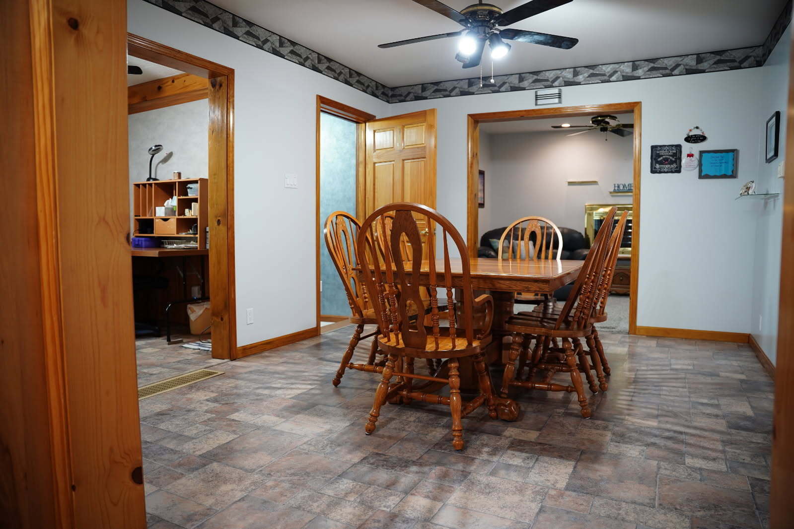 225 N East Avenue, Bonfield, IL 60913