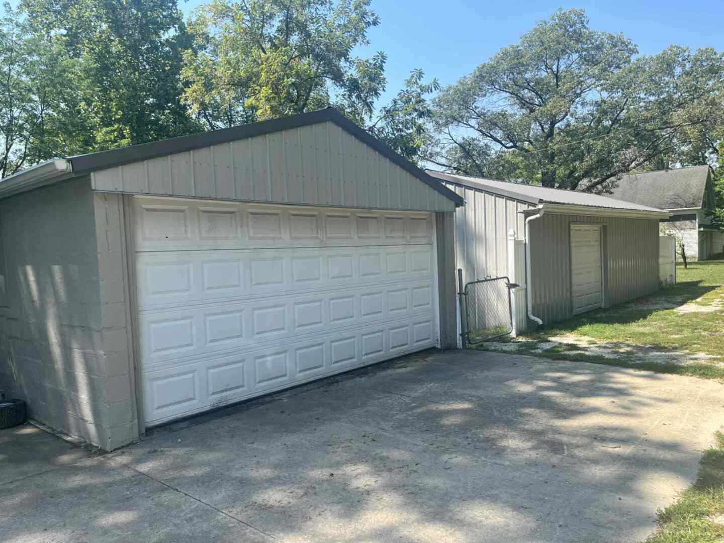 225 N East Avenue, Bonfield, IL 60913