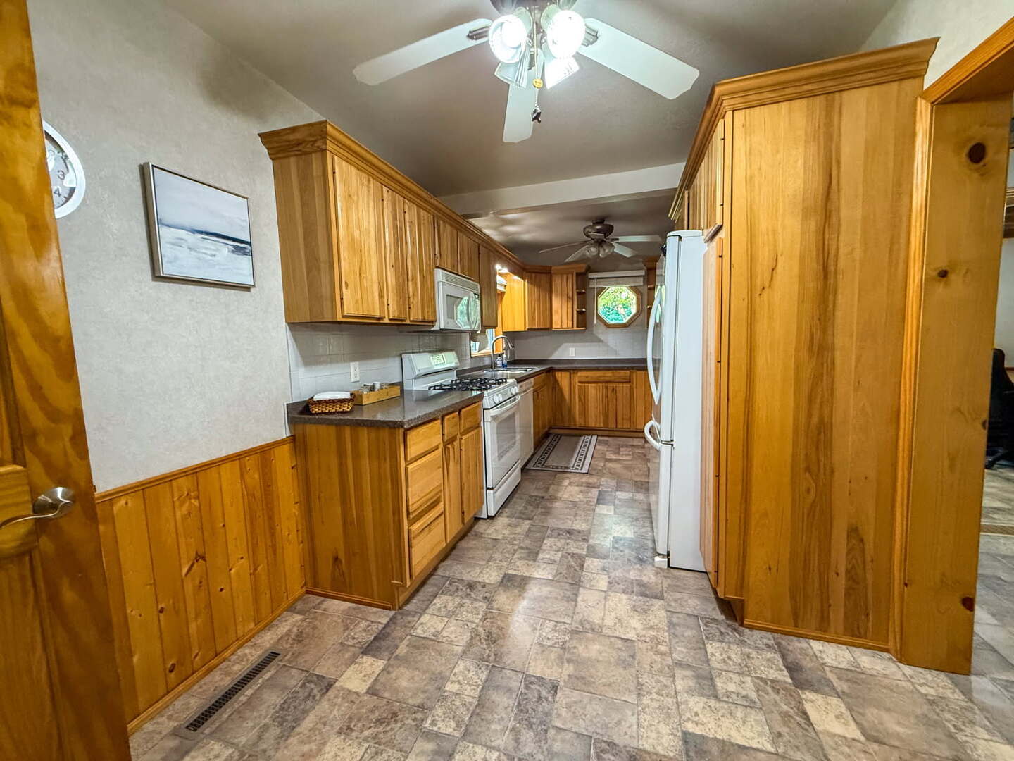 225 N East Avenue, Bonfield, IL 60913