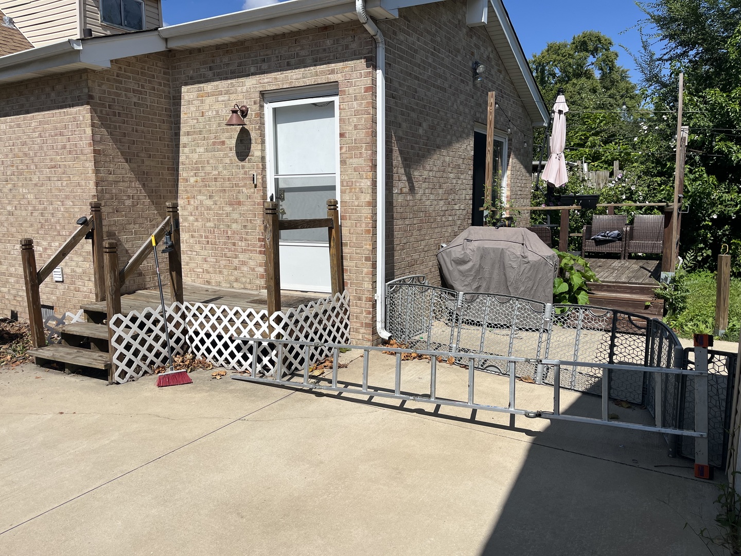 6825 la porte Court, Bridgeview, IL 60455