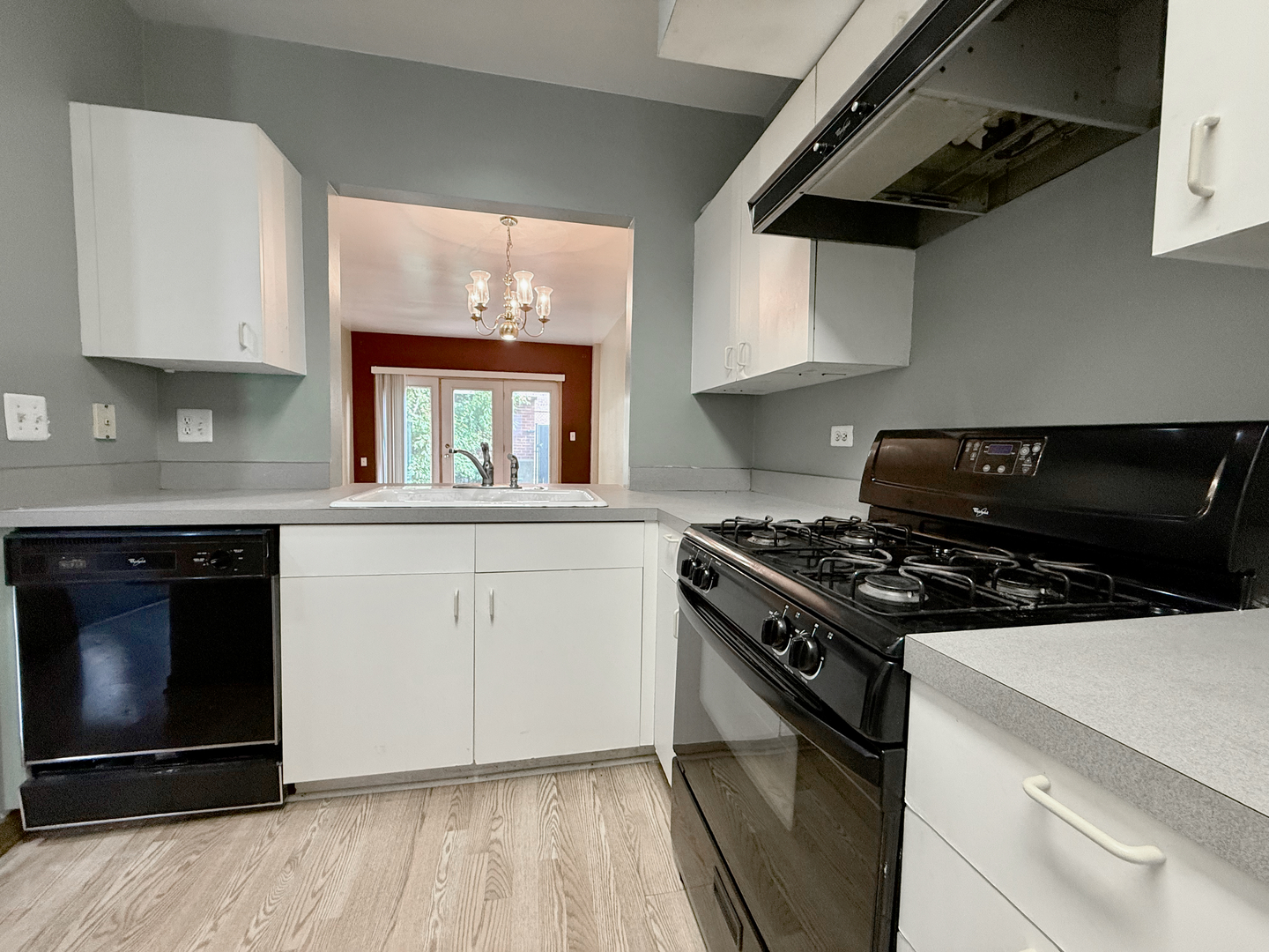 727 S Ashland Avenue #C, Chicago, IL 60607