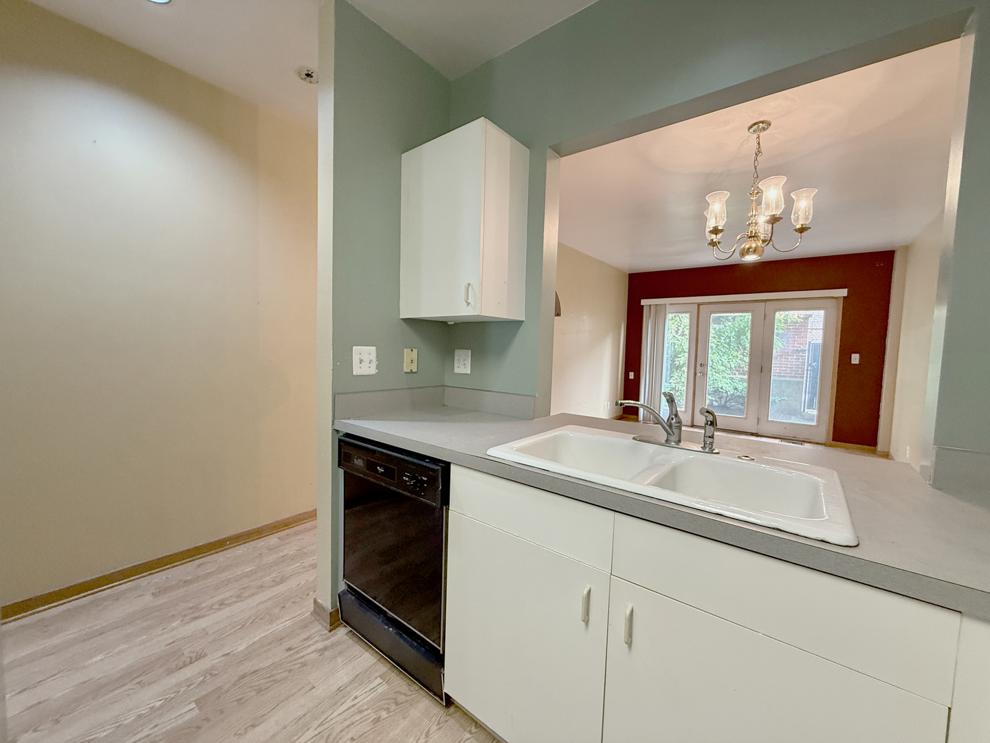 727 S Ashland Avenue #C, Chicago, IL 60607