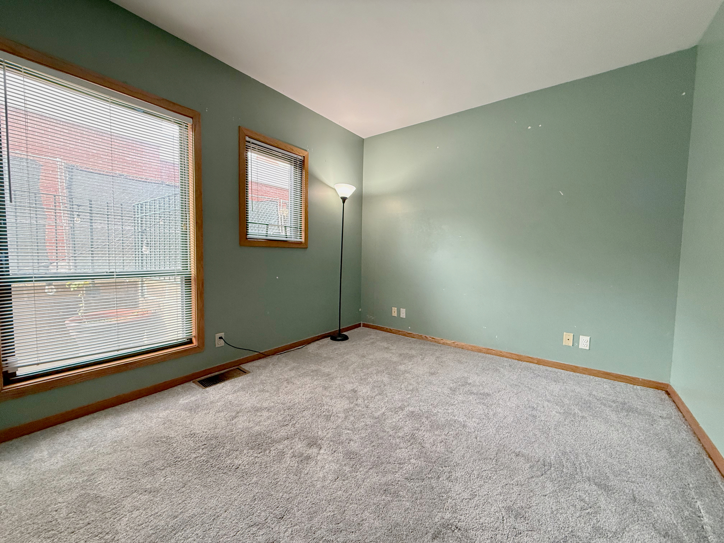 727 S Ashland Avenue #C, Chicago, IL 60607