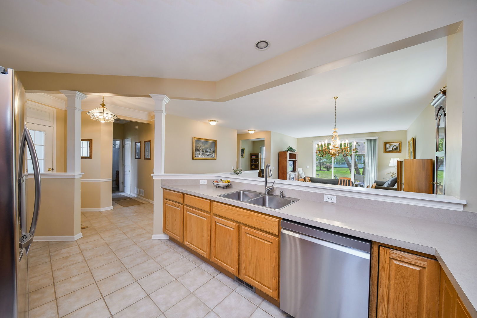 2525 Rolling Ridge, Elgin, IL 60124