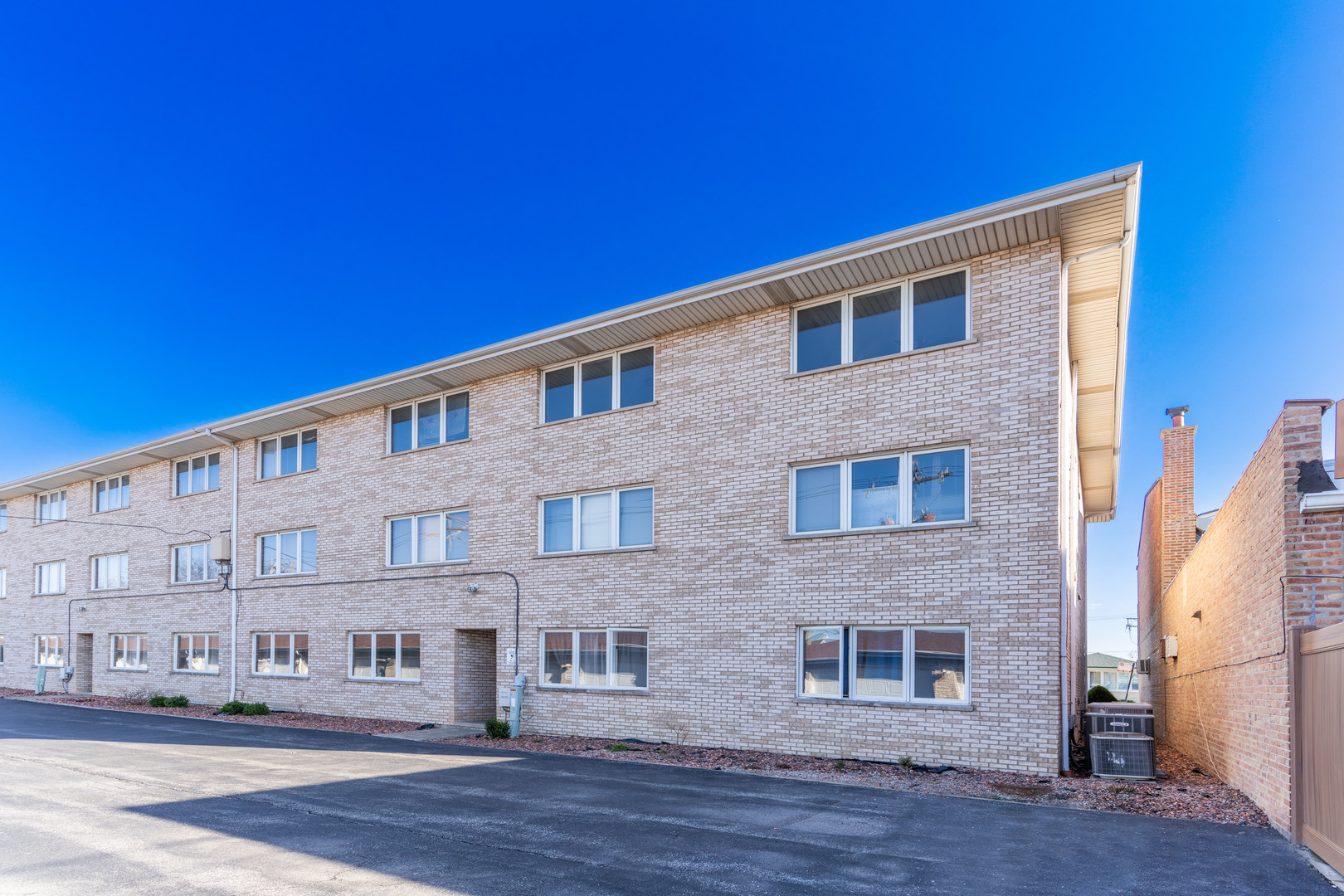 6154 W 63RD Street #3W, Chicago, IL 60638