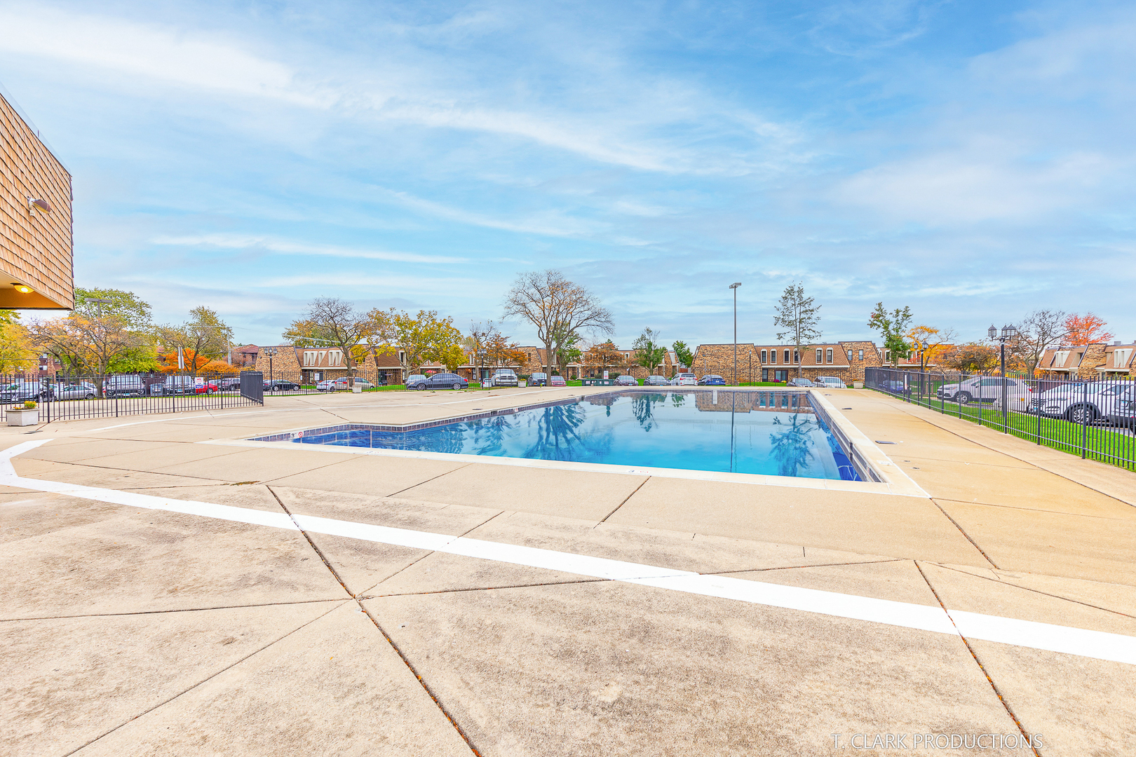 2218 COUNTRY CLUB Drive #21, Woodridge, IL 60517