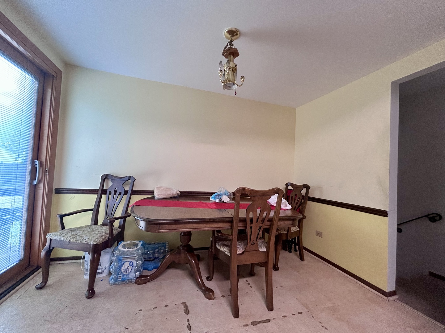 30W060 Hurlingham Drive, Warrenville, IL 60555