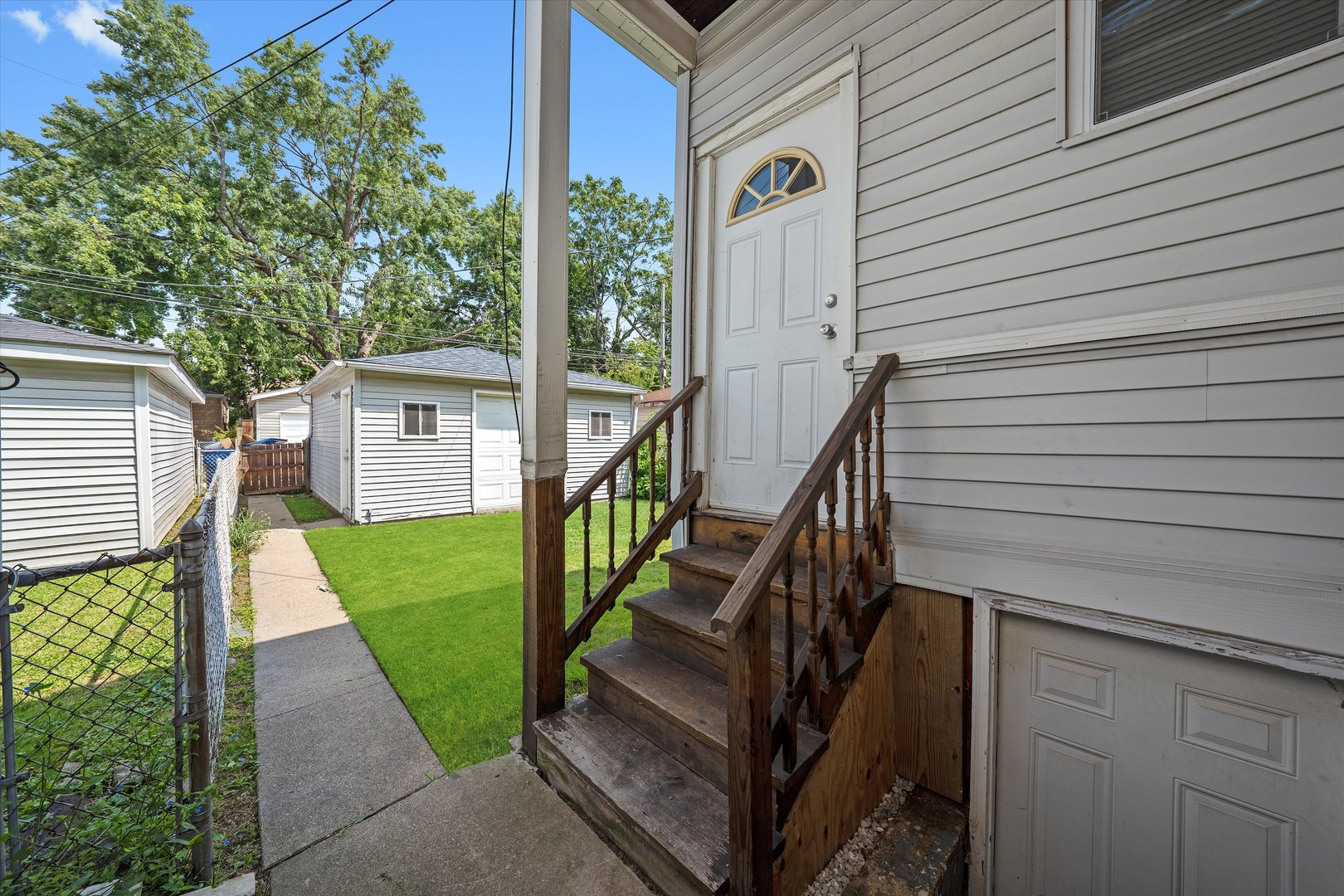 432 E 88th Street, Chicago, IL 60619