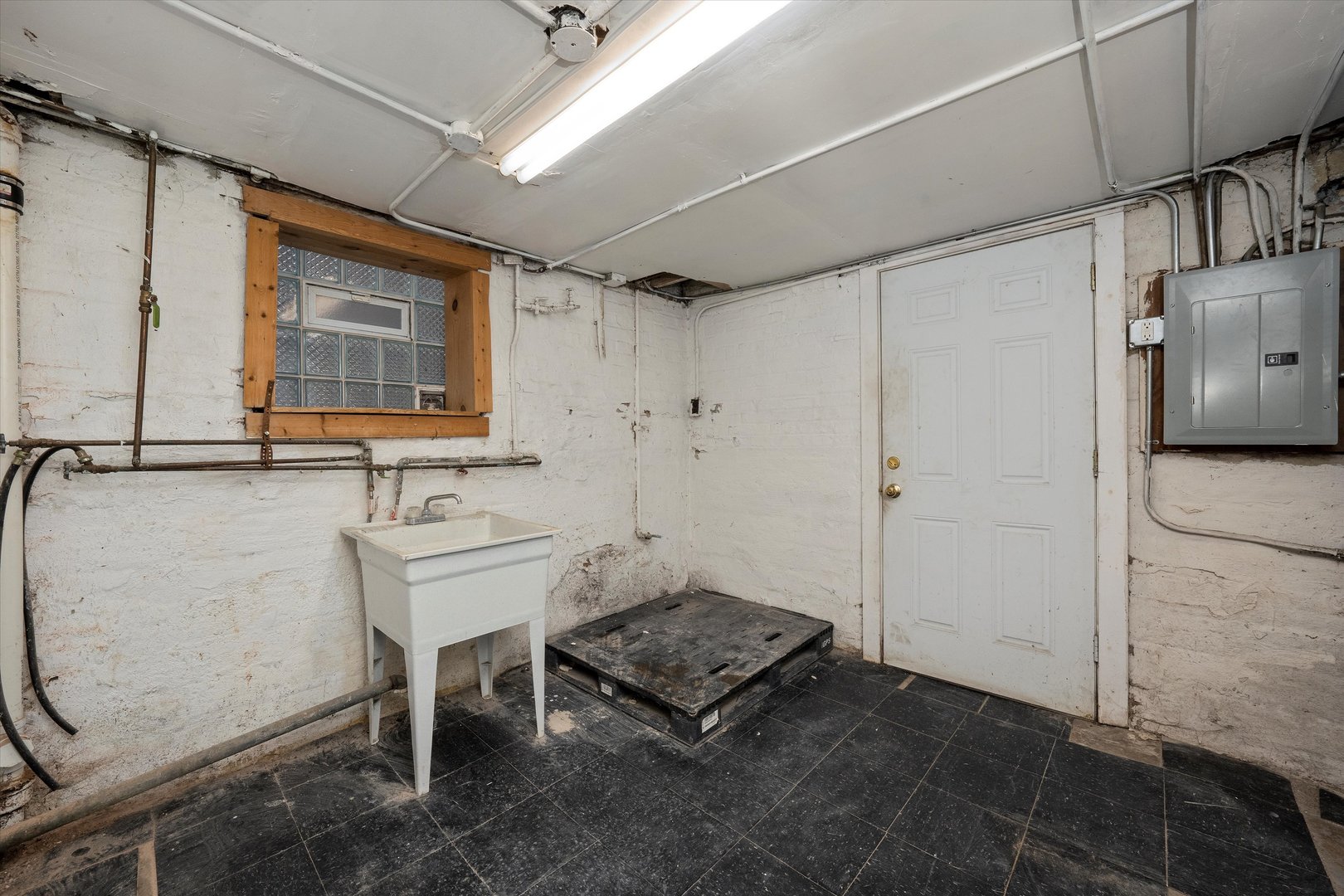 432 E 88th Street, Chicago, IL 60619