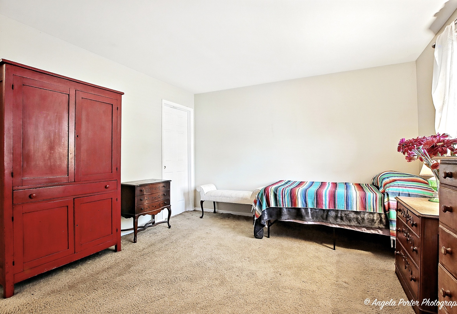 33661 N ROYAL OAK Lane #101, Grayslake, IL 60030