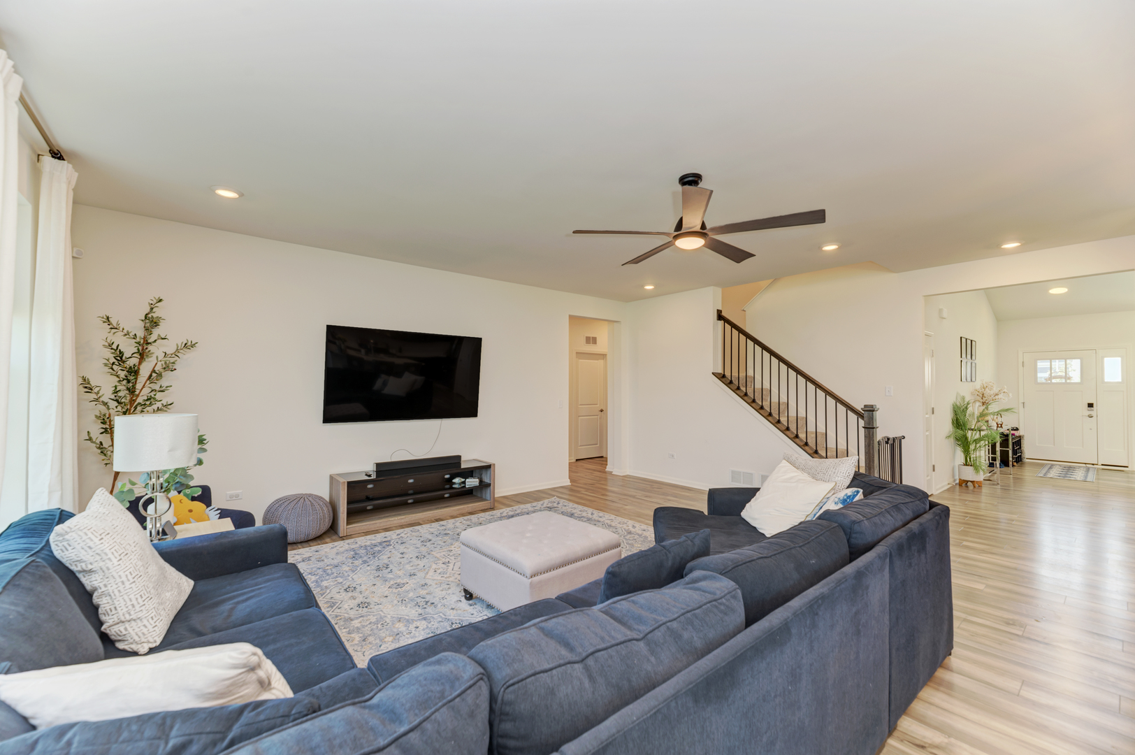 1200 Marlisle Drive, Hampshire, IL 60140