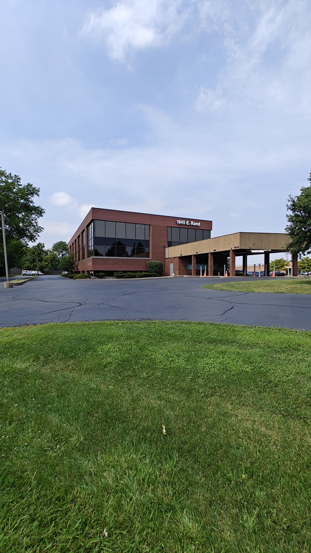 1845 E Rand Road #L111, Arlington Heights, IL 60004