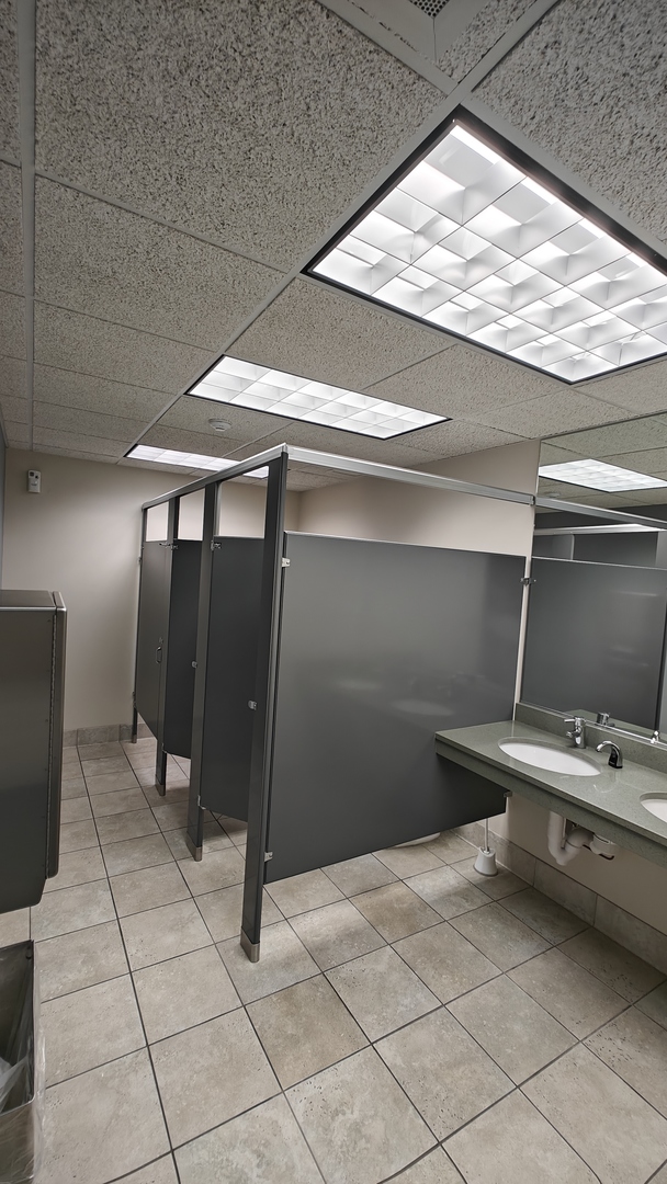 1845 E Rand Road #L111, Arlington Heights, IL 60004